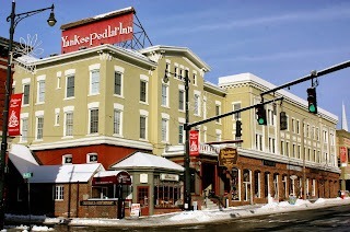 Yankee Pedlar Inn
