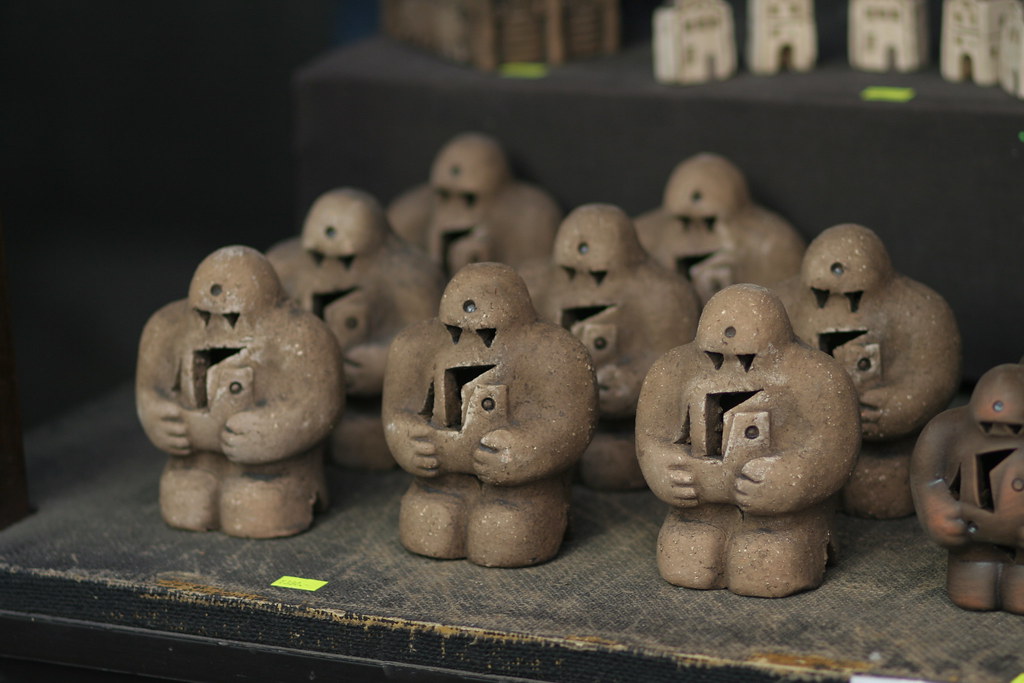 Lehmfiguren aus Prag. Bild von Enrico
