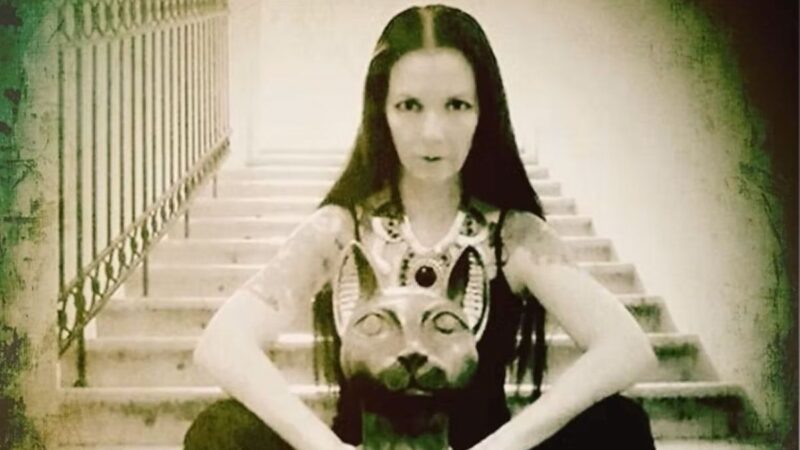 Interview mit Faye Hell